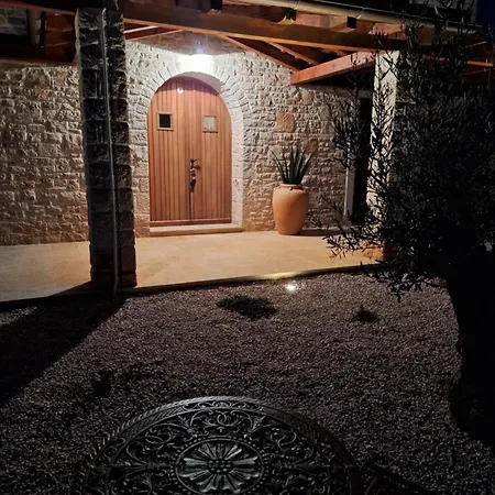 بيت للعطل Casa Dell 'amore بوريتش